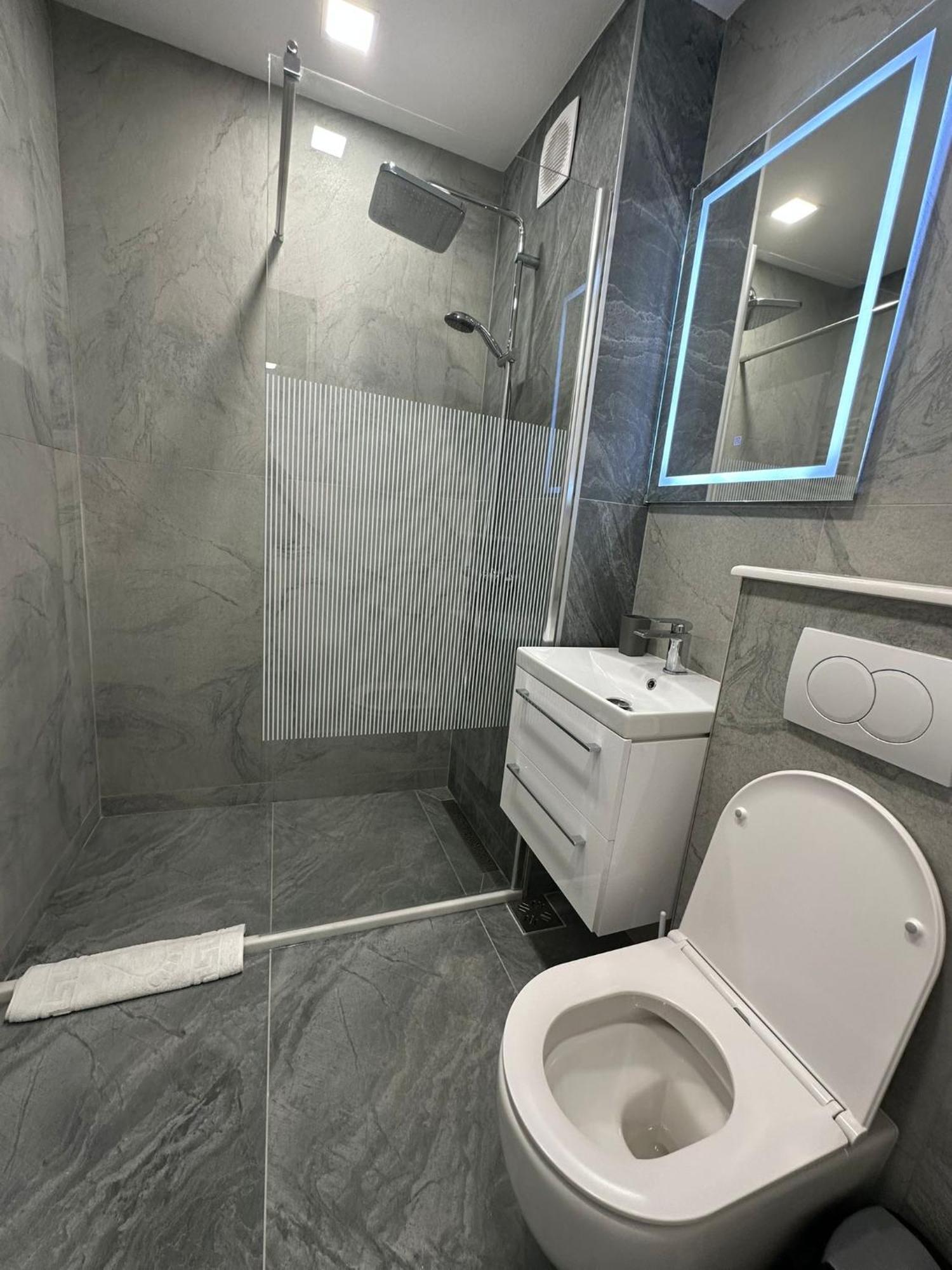 Apartamento Apartament Ultra Central 3 Hunedoara Exterior foto